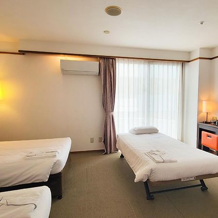 Hotel City Court Naha Bagian luar foto