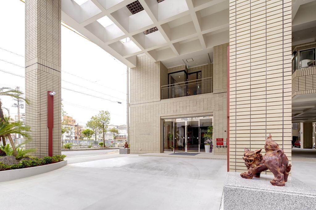Hotel City Court Naha Bagian luar foto