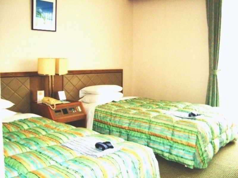 Hotel City Court Naha Bagian luar foto